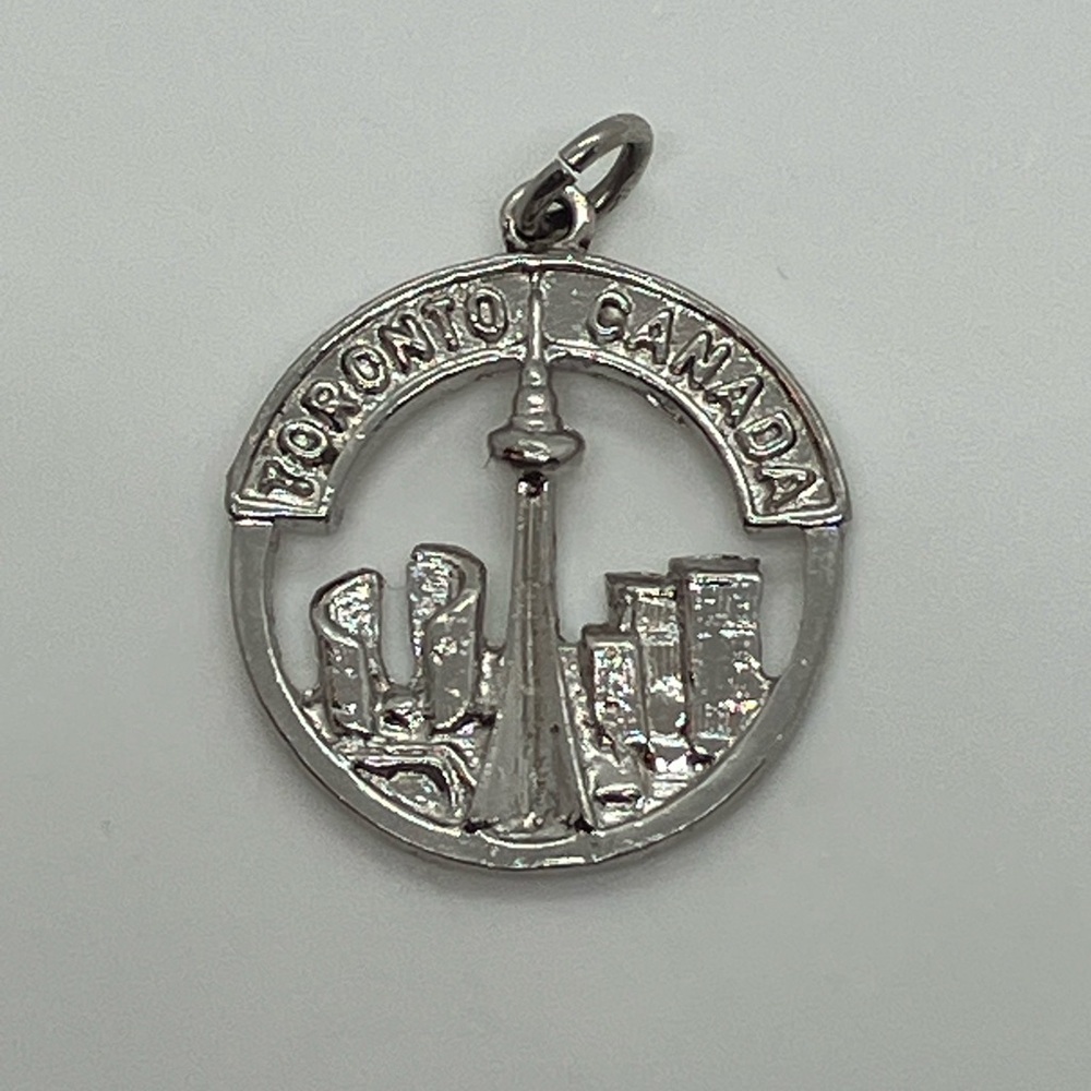 Vtg 925 Sterling Silver Toronto Canada Cityscape Cutout Charm / Pendant